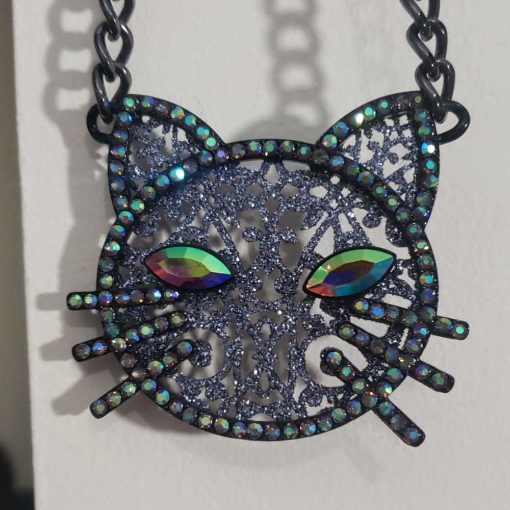 Betsey Johnson cat necklace BNWT